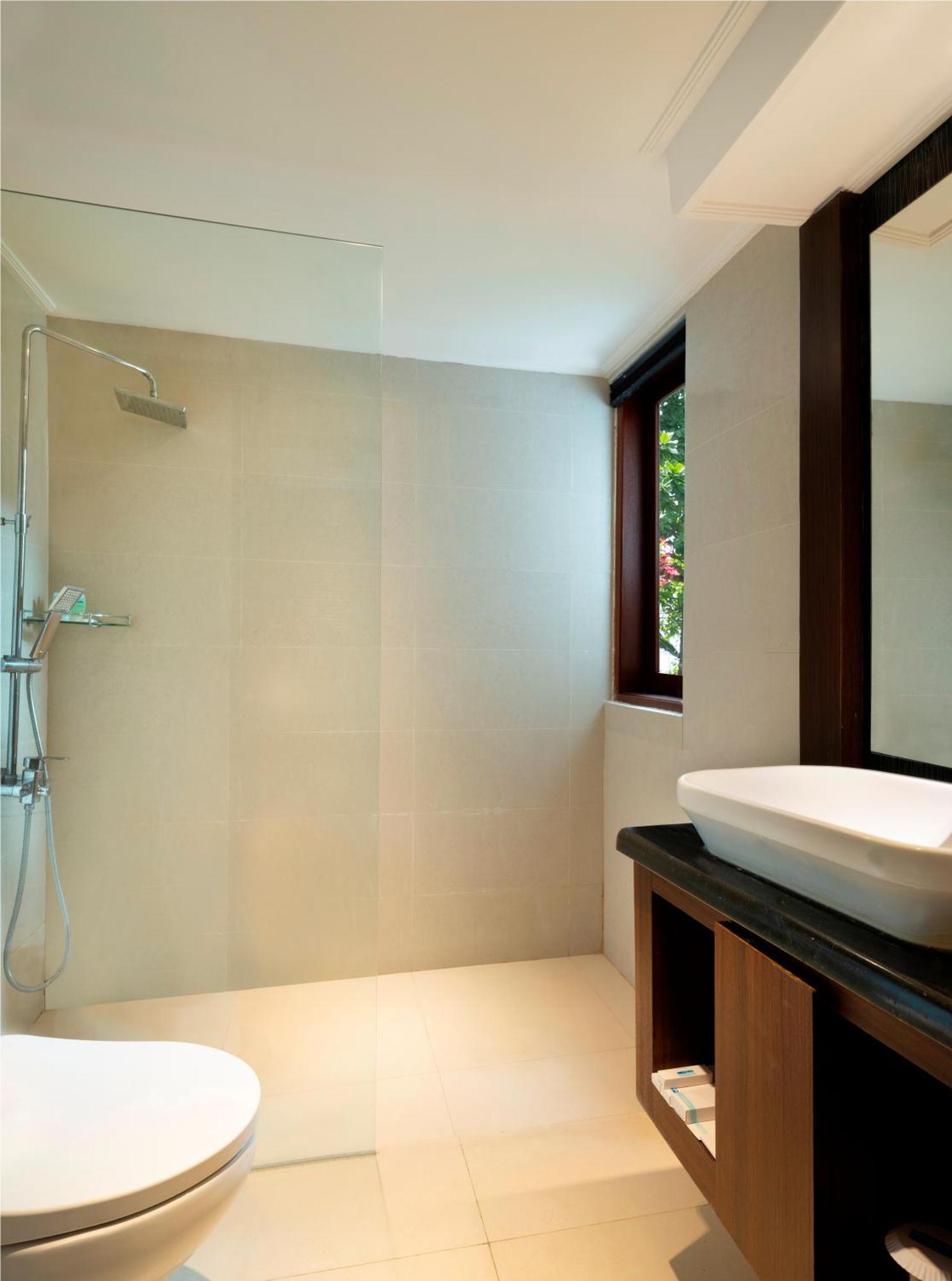 Mangsit Suites By Holiday Resort Lombok Eksteriør billede