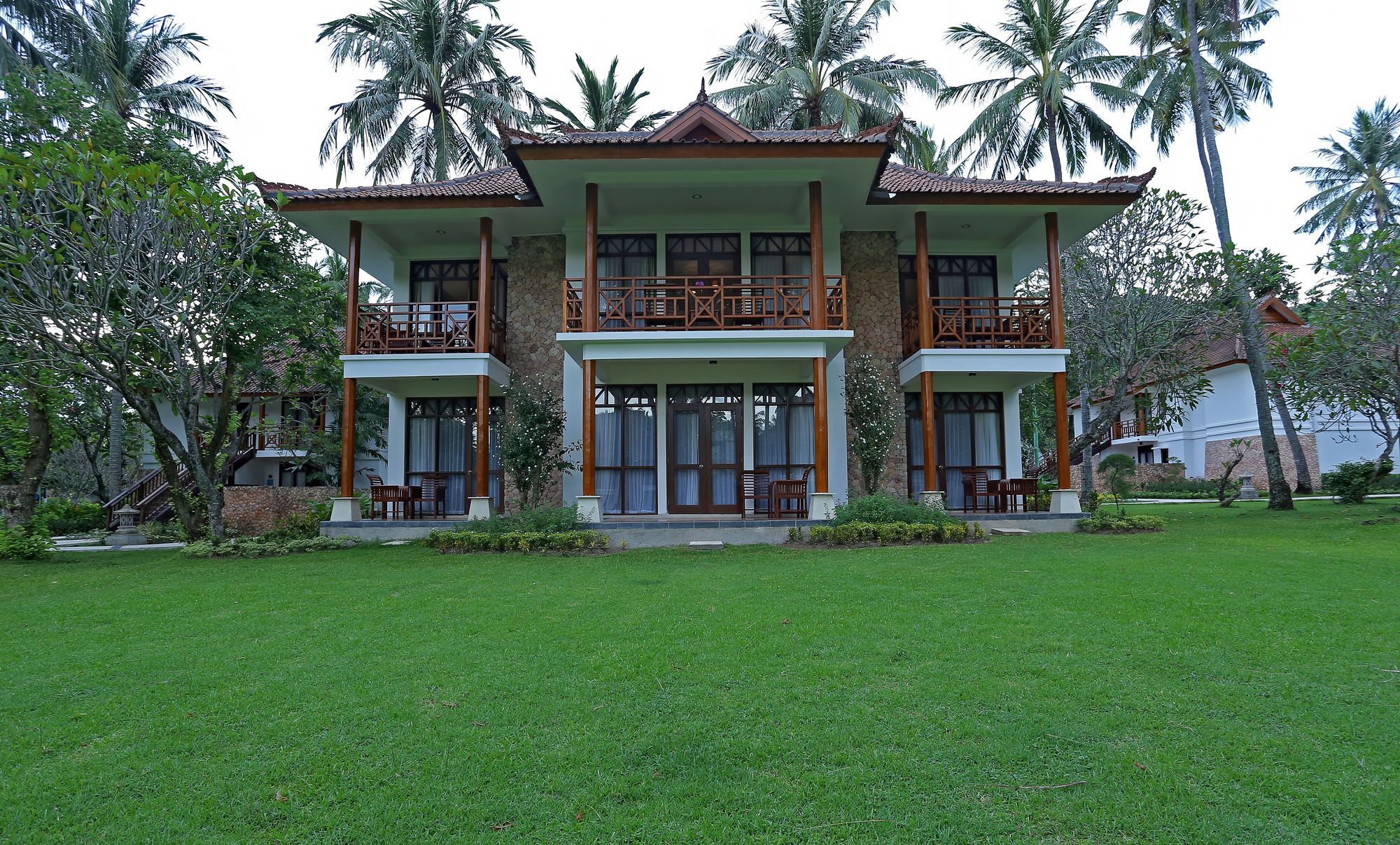 Mangsit Suites By Holiday Resort Lombok Eksteriør billede